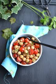 Salade de pois chiches et tomates cerises